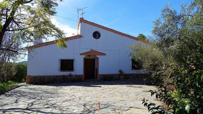 Orgiva. Two cortijos with swimming pool and flat land