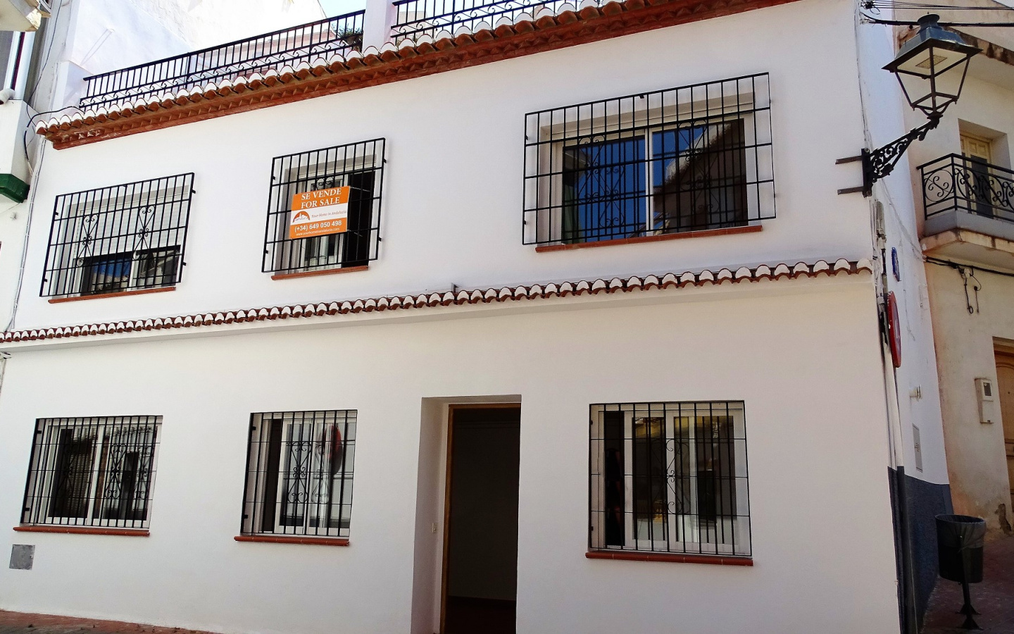 Salobreña. Old Town Newly Renovated Village House