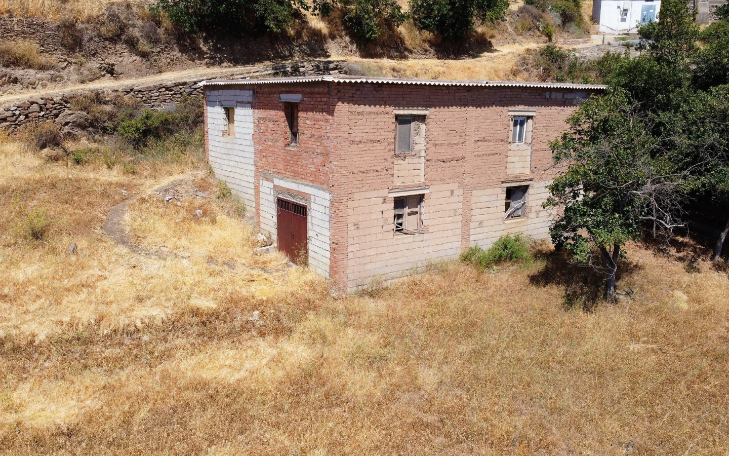 La Taha. Storage-Nave Almacen with land