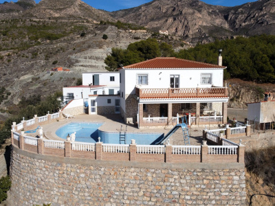 0489, Molvizar. Beautiful farmhouse with seven bedrooms with pool
