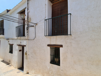 0098, La Taha. Beautiful Traditional Village House in La Taha