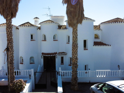 0494, Salobreña. Functioning aparthotel with wonderful views