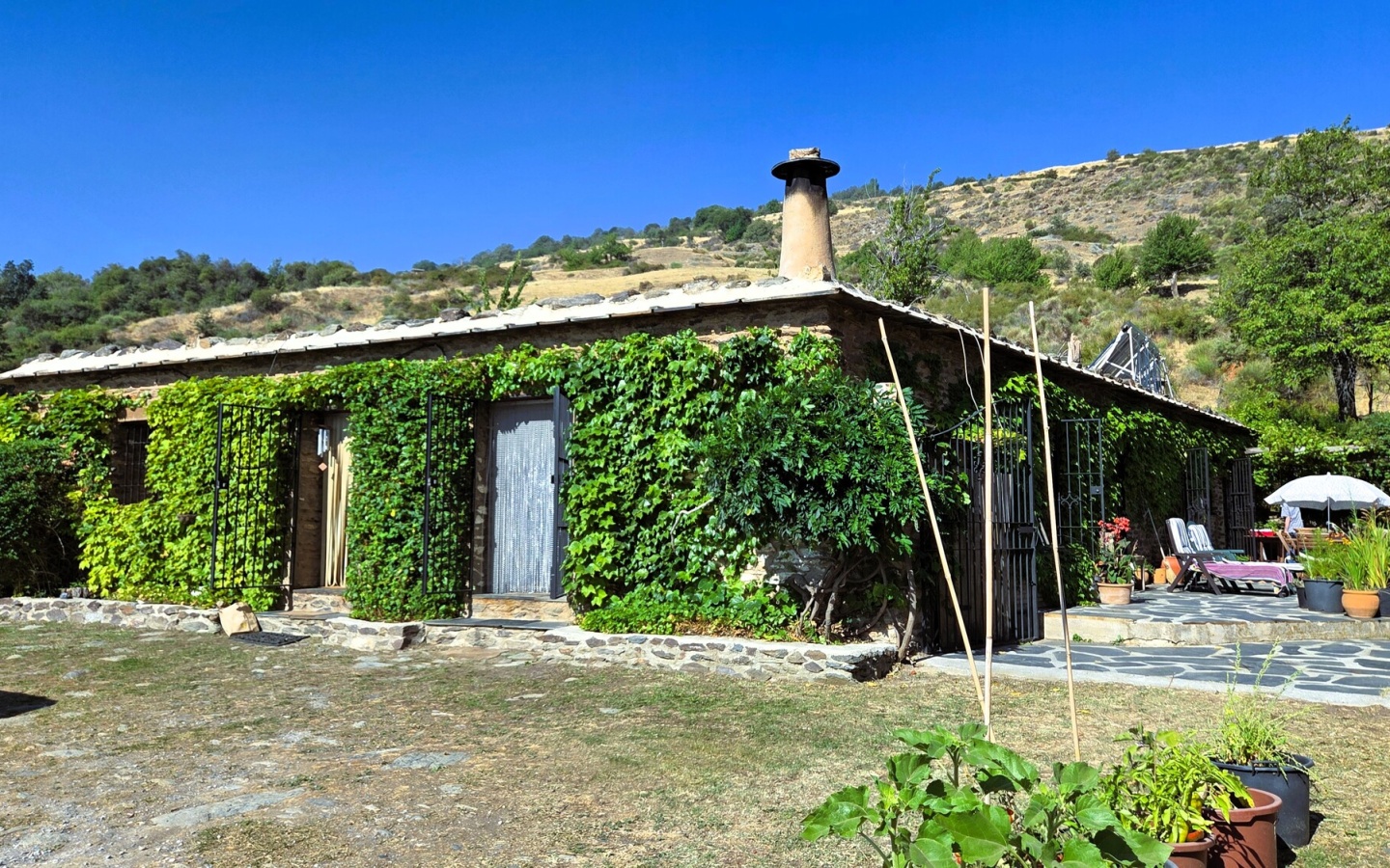 Pampaneira. Off Grid Stone Cortijo
