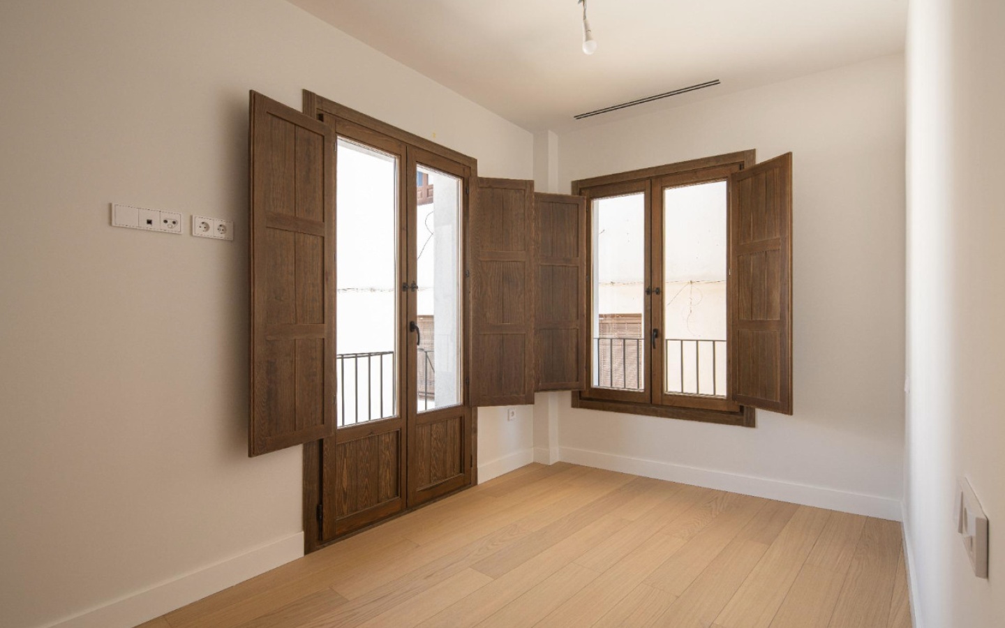 Captura de pantalla 2025-10-30 a las 12.33.43 Captura de pantalla 2025-10-30 a las 12.33.43