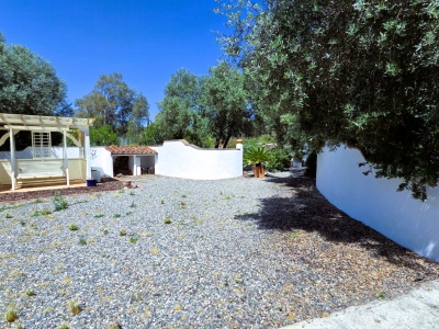 0671, Orgiva. Two Bedroom Cortijo