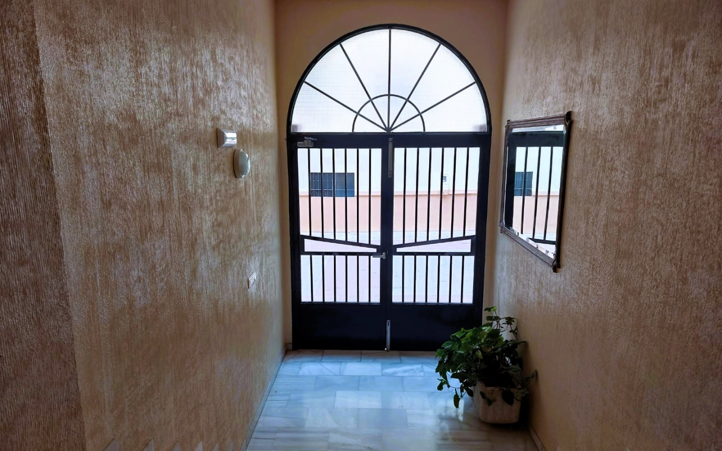 Salobrena. Three Bedroom Apartment