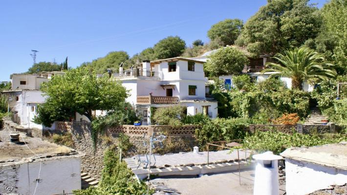 La Taha. A charming and well established “Bed and Breakfast” guest house in The Alpujarra.